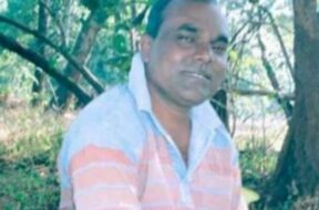 Gadchiroli-Encounter-50-lakh-reward-Milind-Teltumbde-killed-This-well-educated-800×400