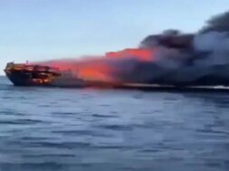 boat fire-1