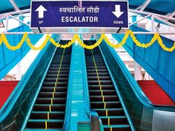 escalators kalpurrailway staion (2)