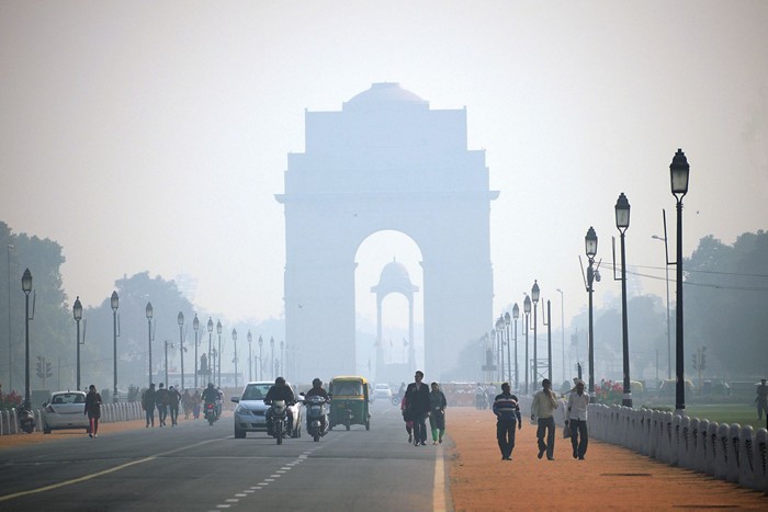 દિલ્હીની હવા ‘ખૂબ જ નબળી, નોઈડાની AQI 354, પરાલી બની સમસ્યા