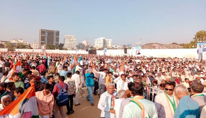 અબજોપતિઓની કરોડોની લોન માફ થાય છે, પણ ખેડુતોને ડિફોલ્ટર જાહેર કરાય છે, રાહુલ ગાંધી