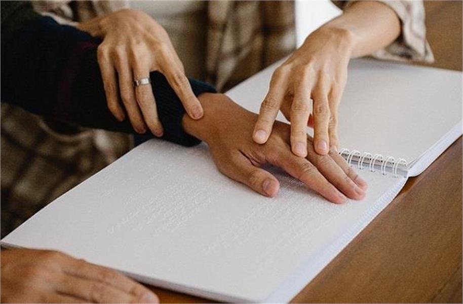 World Braille Day 2023: અહીં જાણો લુઇસ બ્રેઇલ જયંતિ વિશે   