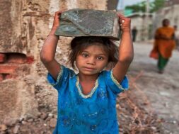 2023_6image_16_46_522793199childlabour-ll