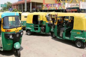 Delhi-govt-hikes-auto-rickshaw-taxi-fares-new-fares-to-be-notified-soon